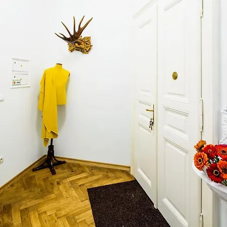 Family In Center With Balcony Apartmán Lvov