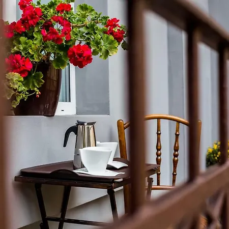Daire Family In Center With Balcony