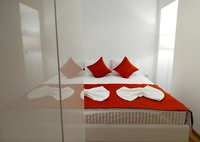 Family In Center With Balcony Apartmán *