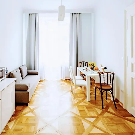 Apartment Family In Center With Balcony Lviv